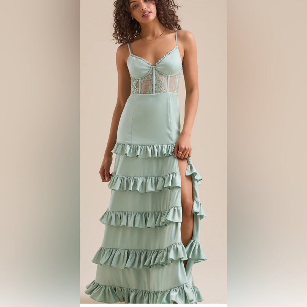 Malina Maxi dress sage altard state small